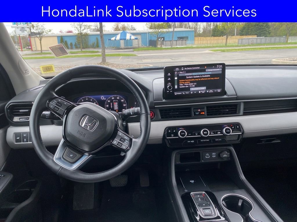 Certified 2025 Honda Pilot Elite image 17