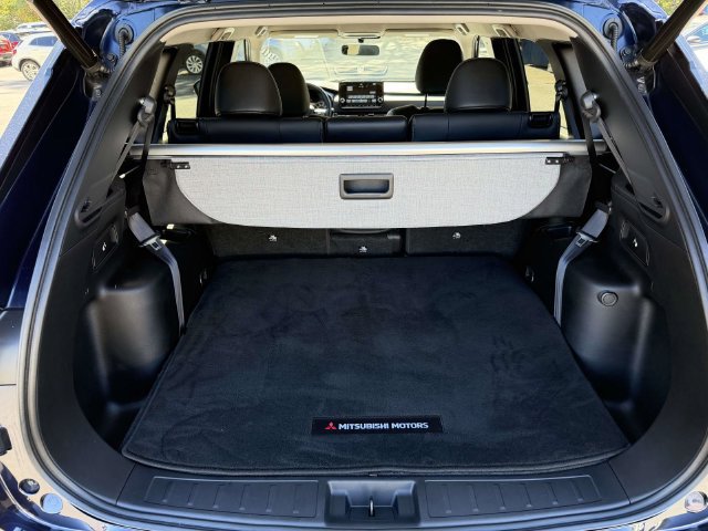 Used 2023 Mitsubishi Outlander SE AWD/4WD image 12