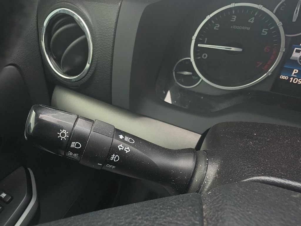 Used 2016 Toyota Tundra SR5 AWD/4WD image 7