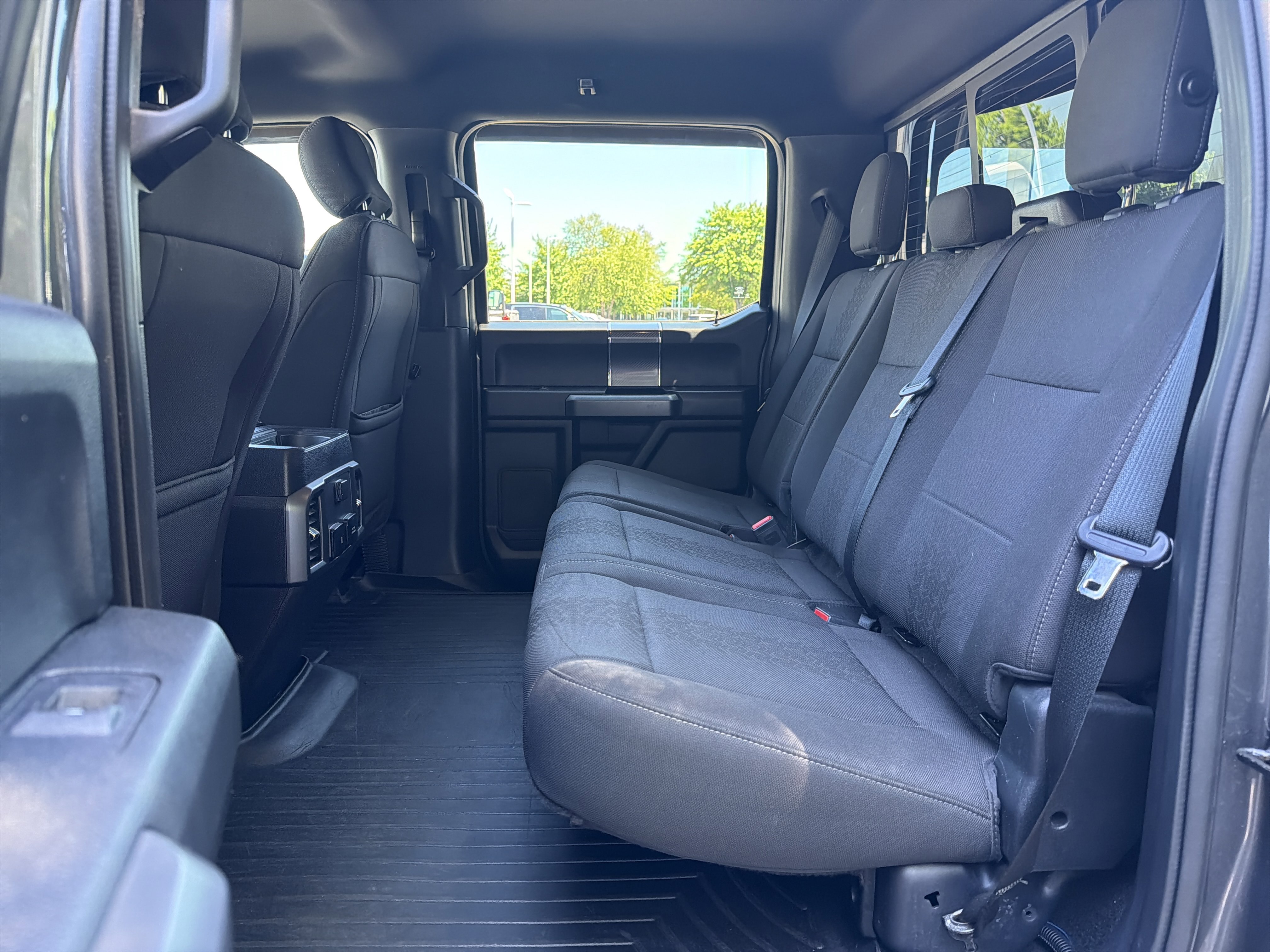 Used 2018 Ford F150 XLT w/ Equipment Group 302A Luxury AWD/4WD image 31