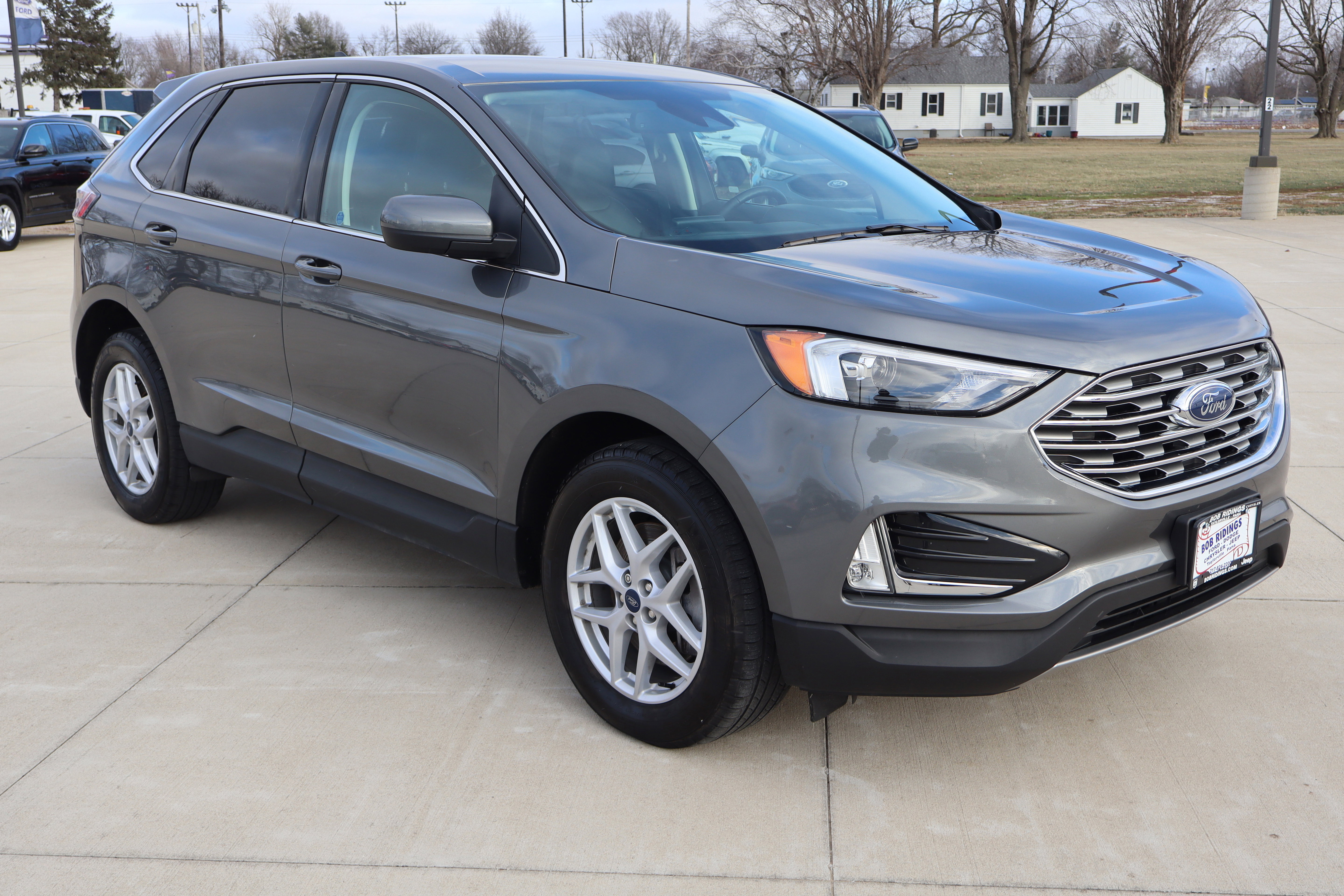 Used 2022 Ford Edge SEL w/ Convenience Package image 4