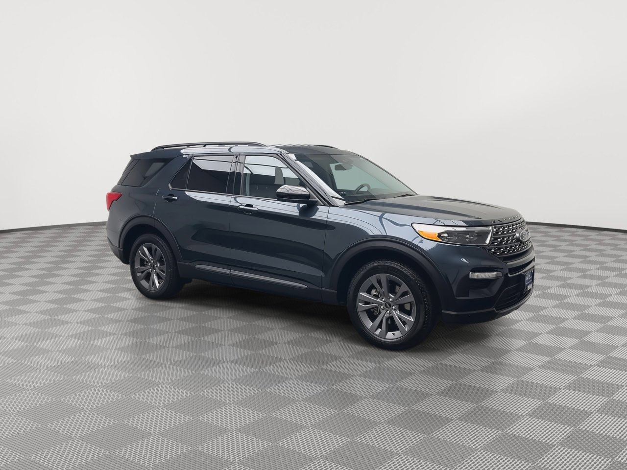 Used 2023 Ford Explorer XLT w/ Equipment Group 202A image 42