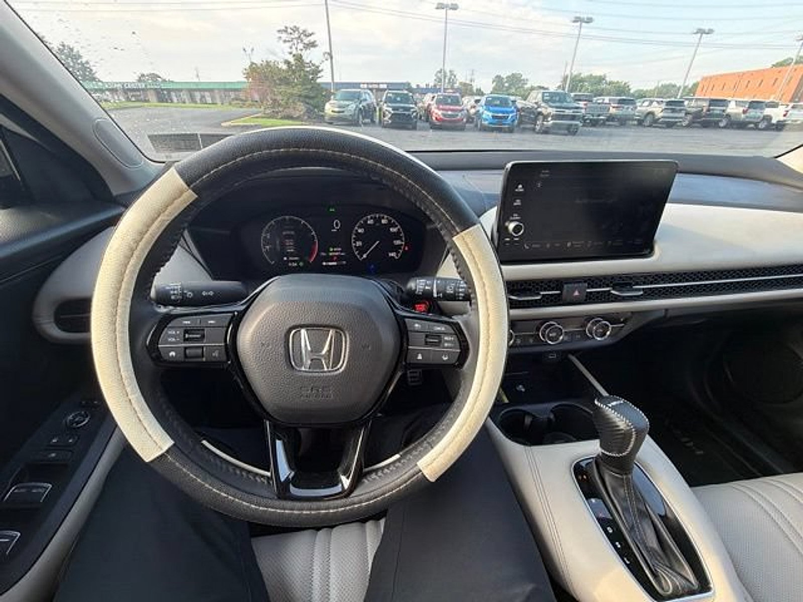 Used 2024 Honda HR-V EX-L image 18