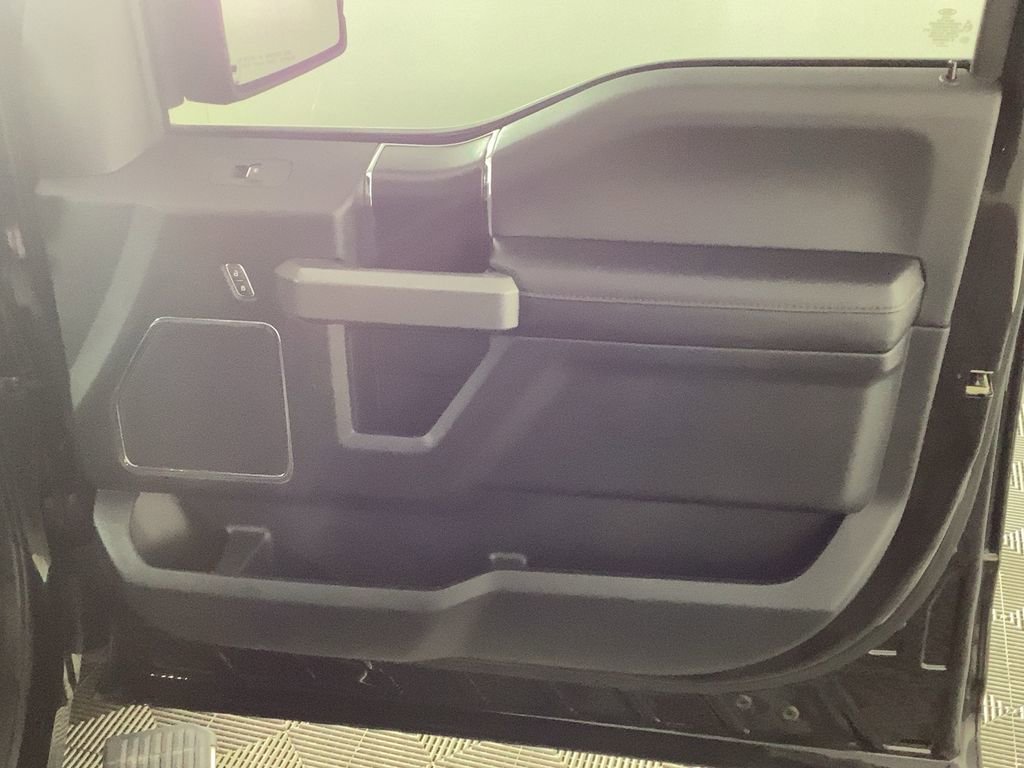 Used 2020 Ford F150 Platinum w/ Equipment Group 701A Luxury image 10