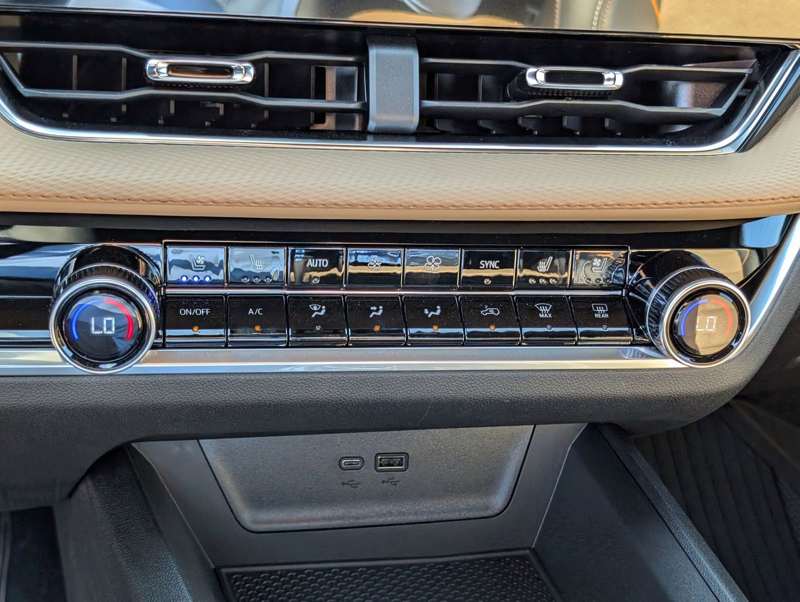 New 2026 Chevrolet Equinox ACTIV w/ Convenience Package III image 28