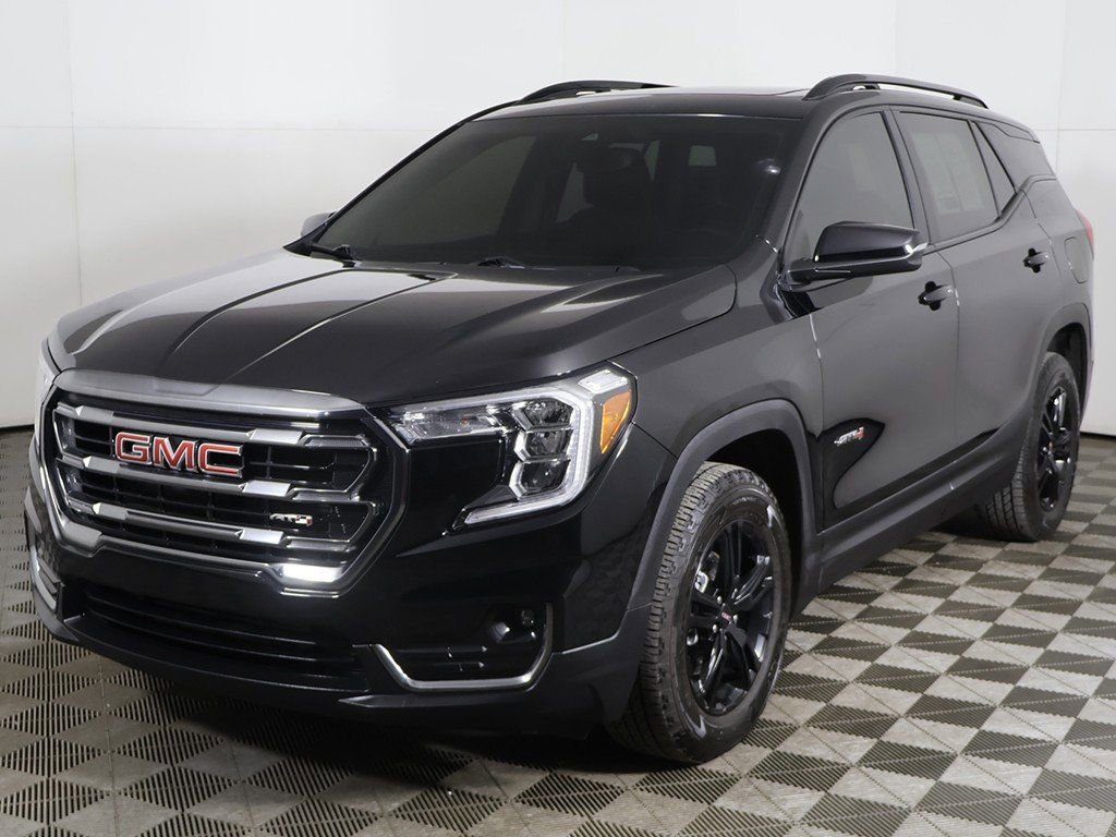 Used 2024 GMC Terrain AT4 w/ Infotainment Package II image 12