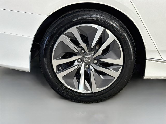 Used 2021 Honda Accord EX image 32