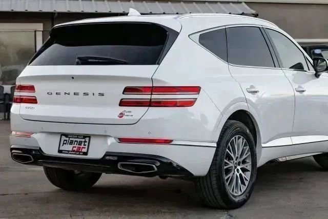 Used 2024 Genesis GV80 2.5T image 11
