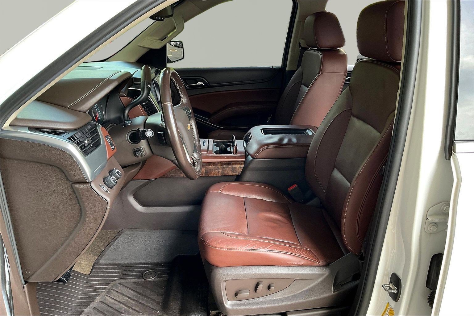 Used 2018 Chevrolet Tahoe Premier AWD/4WD image 21