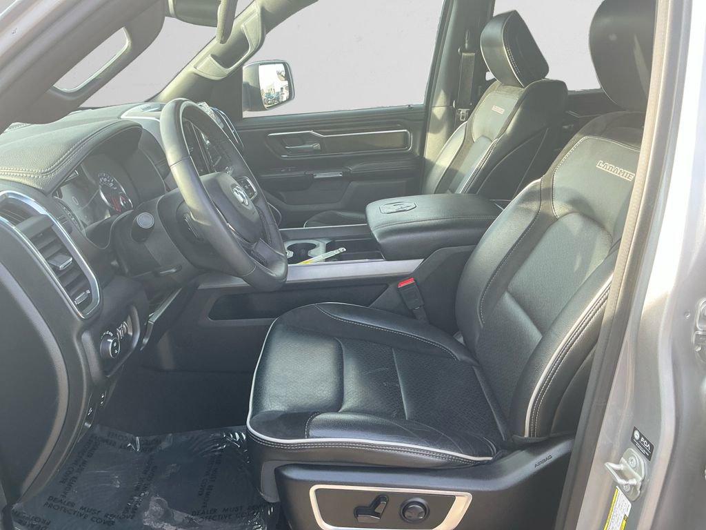 Used 2025 RAM 1500 Laramie AWD/4WD image 9