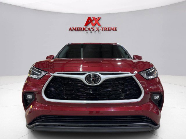 Used 2021 Toyota Highlander XLE image 10