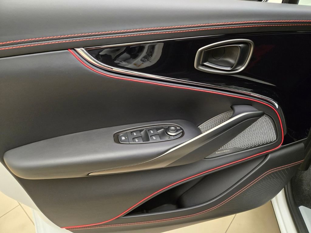 New 2026 Aston Martin DBX S image 30