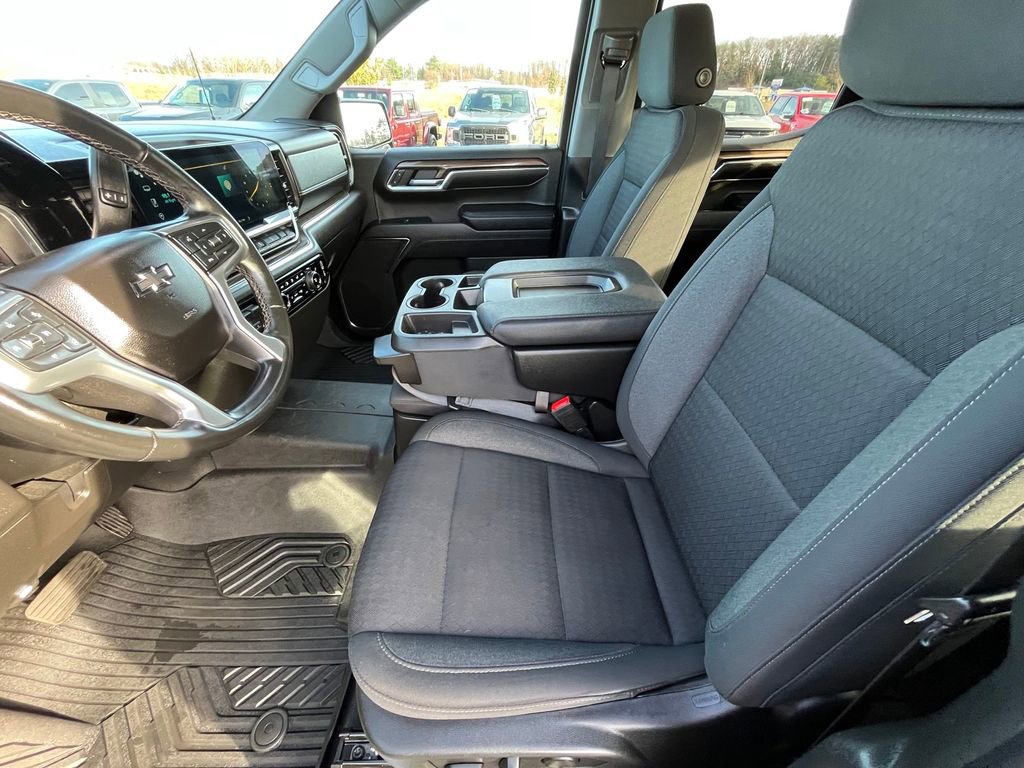 Used 2023 Chevrolet Silverado 1500 RST image 11
