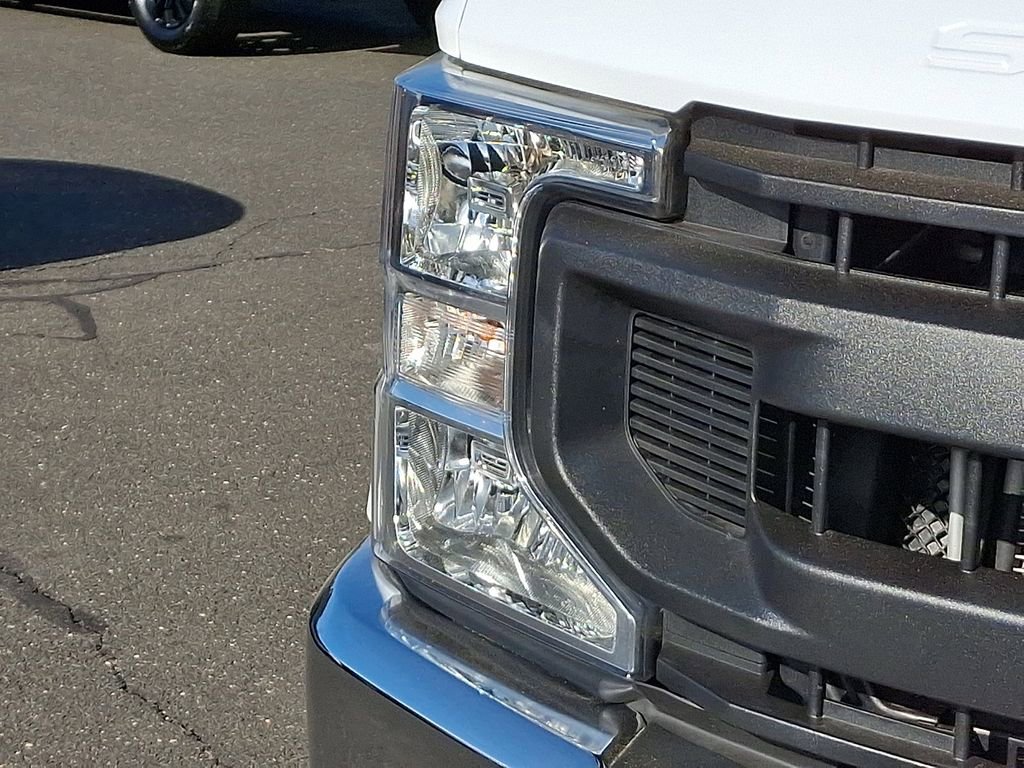 Used 2022 Ford F250 XL w/ Power Equipment Group image 9