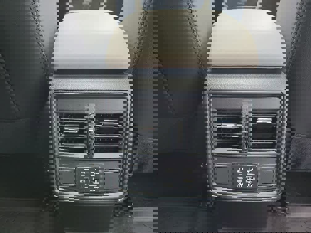 Certified 2025 Subaru Forester Premium image 29