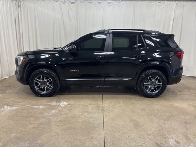 Used 2026 GMC Terrain AT4 w/ Technology Package II image 8