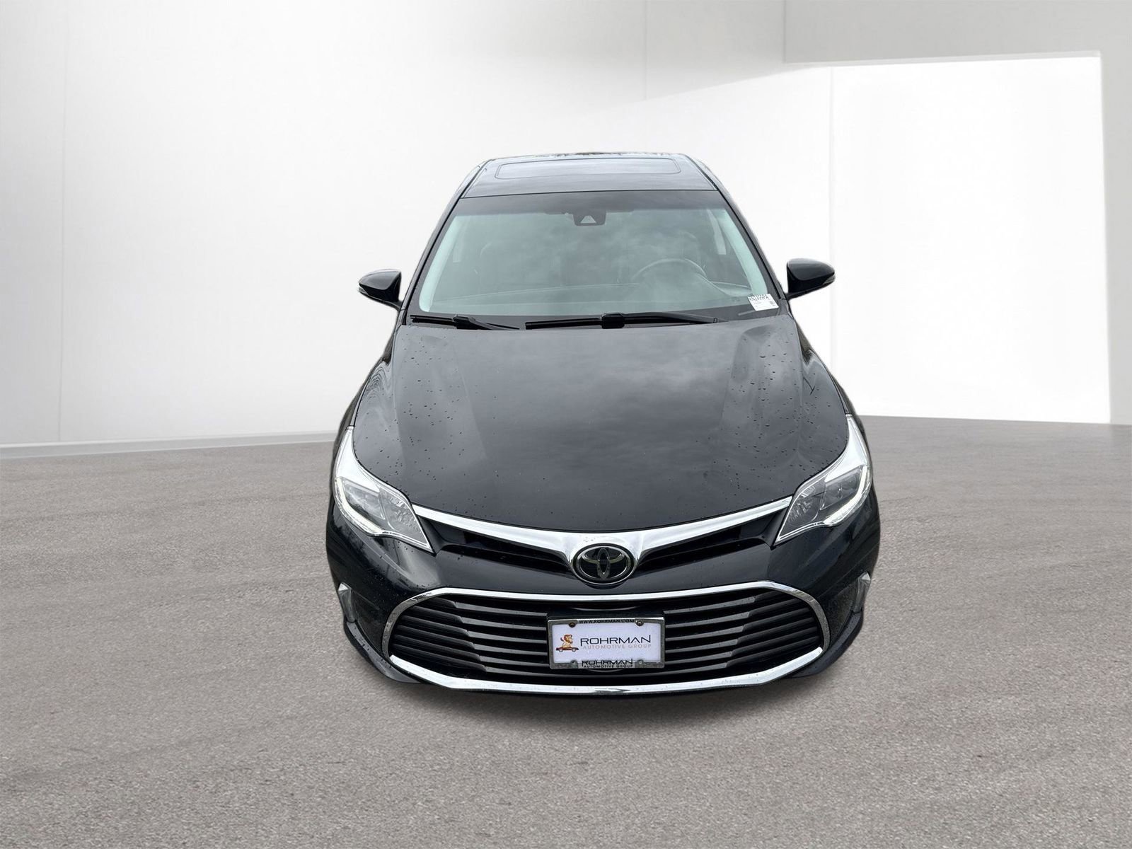 Used 2016 Toyota Avalon Limited w/ Toyota Safety Sense Package image 37