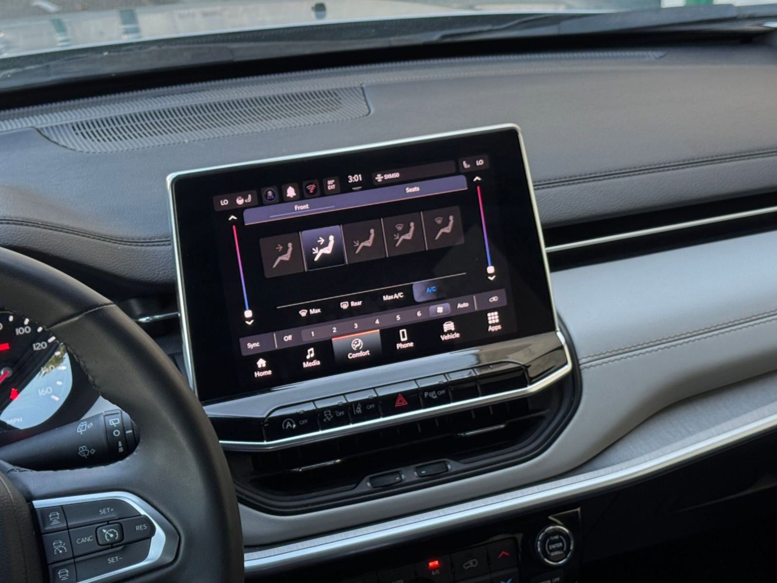 Used 2025 Jeep Compass Limited image 17