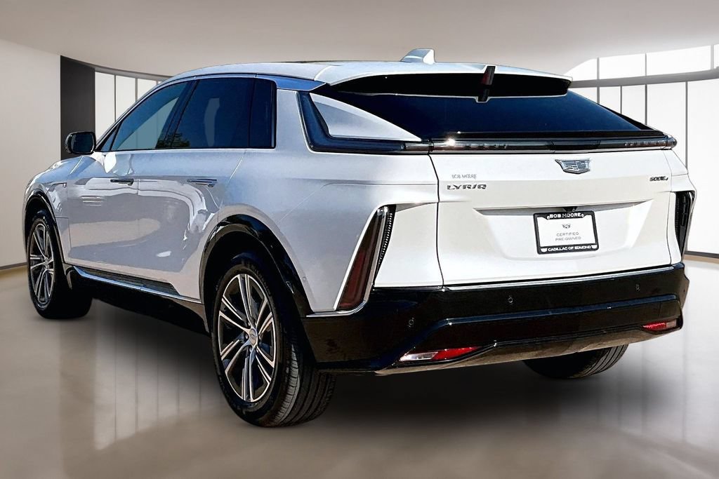 Used 2024 Cadillac Lyriq Luxury AWD/4WD image 12