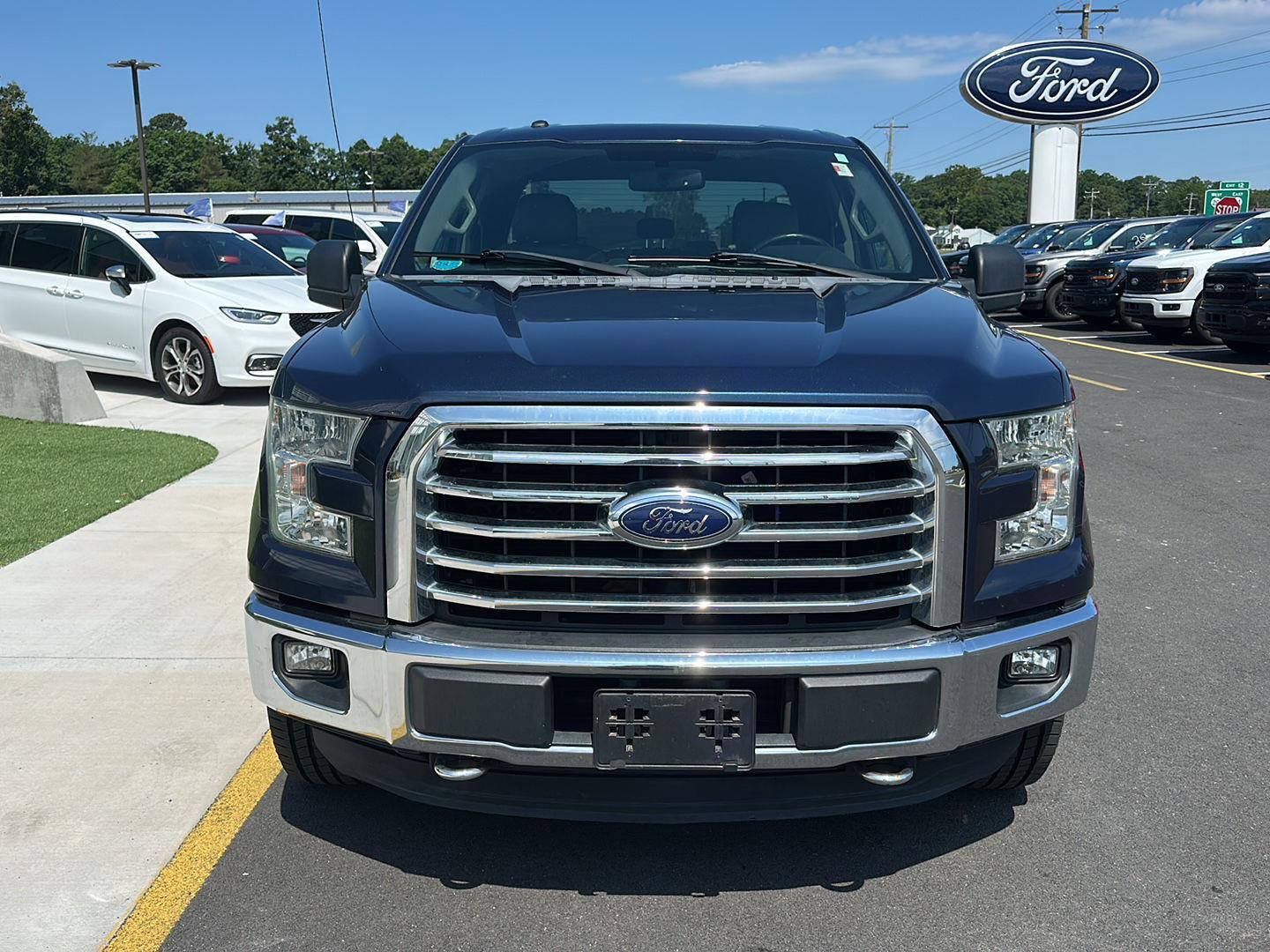 Used 2015 Ford F150 XLT w/ Equipment Group 301A Mid AWD/4WD image 2