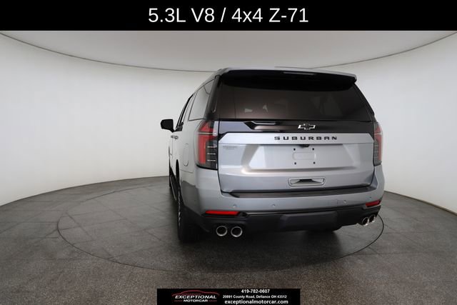 Used 2025 Chevrolet Suburban Z71 image 14