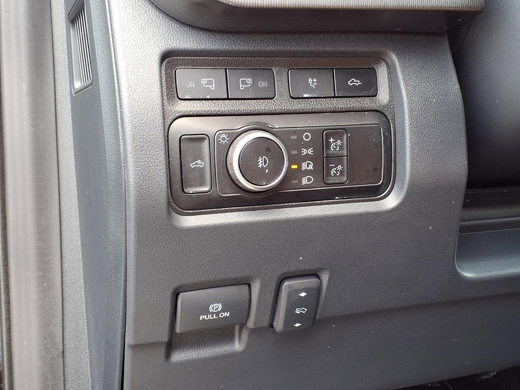 Used 2023 Ford F250 Platinum AWD/4WD image 34