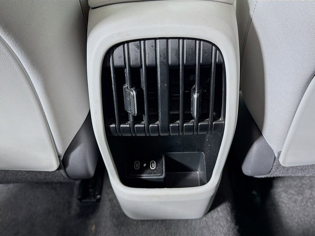 Used 2025 Hyundai Kona SEL FWD image 26