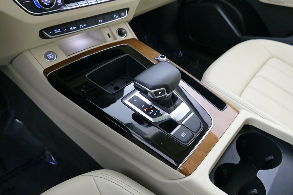 Certified 2023 Audi Q5 2.0T Premium w/ Convenience Package AWD/4WD image 12