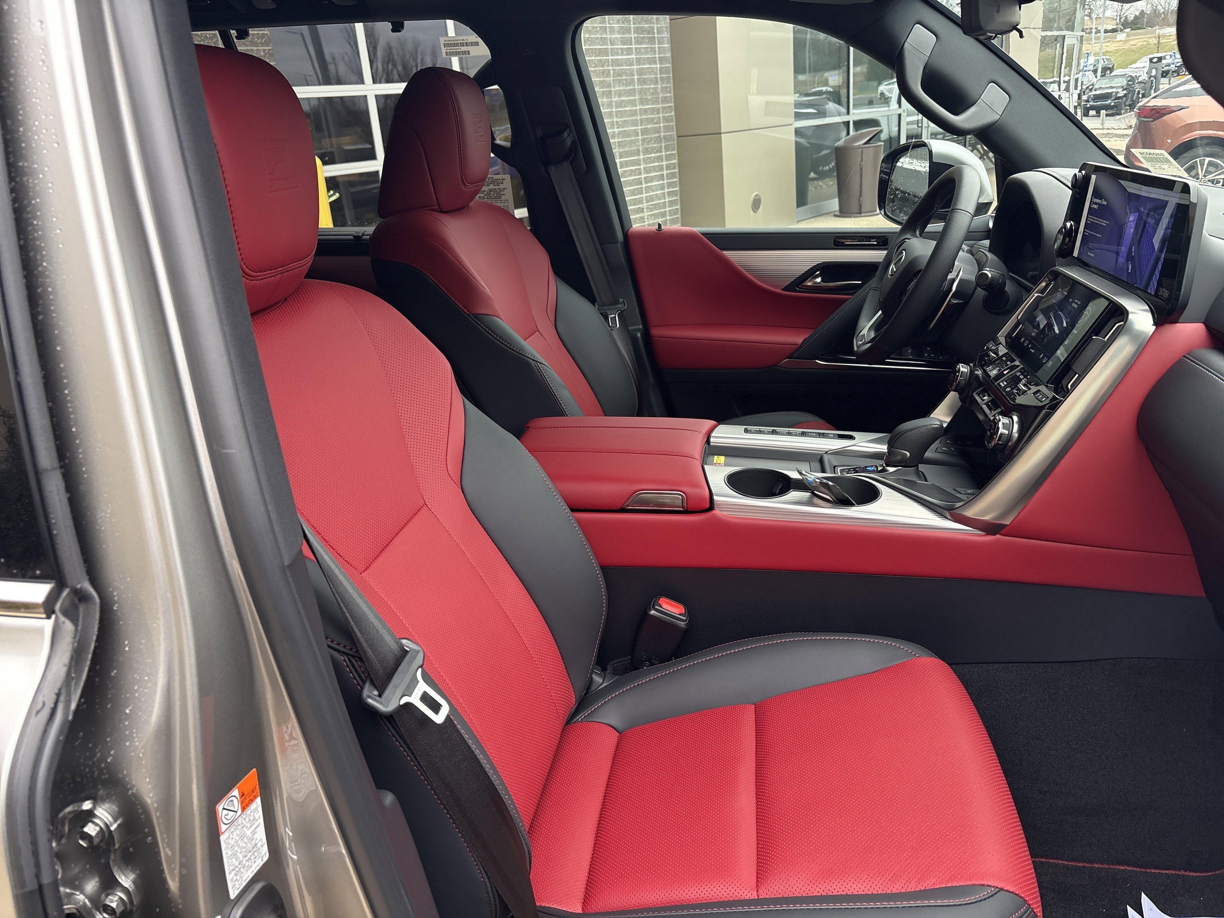 New 2025 Lexus LX 700h F Sport w/ Accessory Package (Z1) AWD/4WD image 21