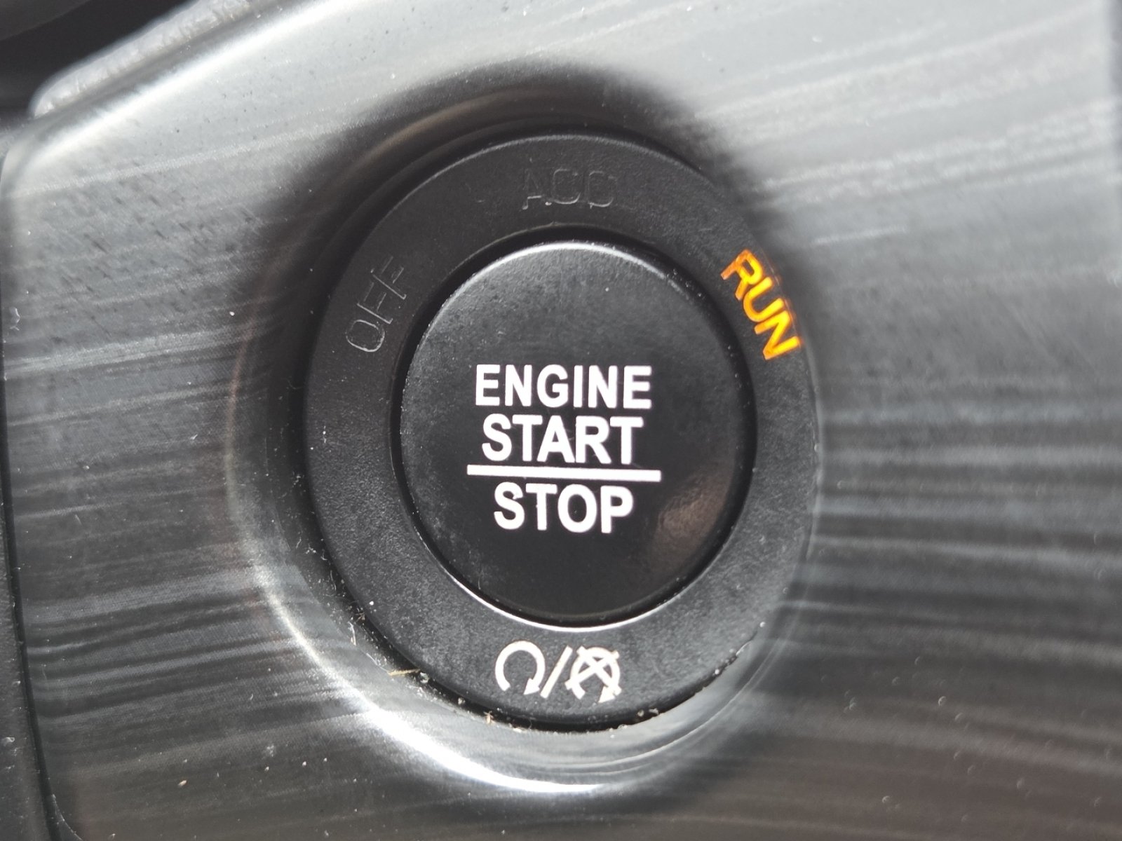 Used 2019 Jeep Grand Cherokee Altitude AWD/4WD image 34