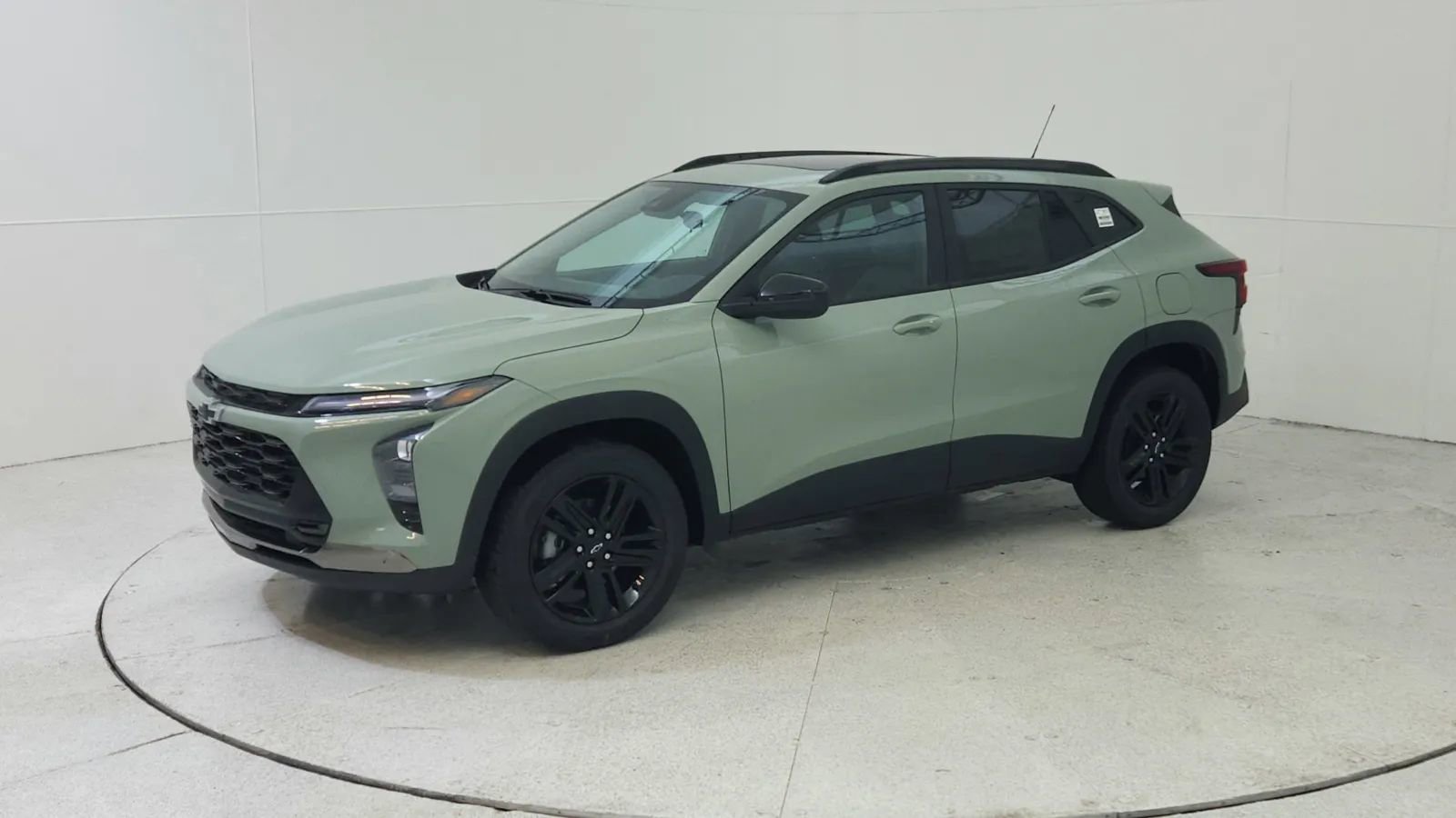 Used 2024 Chevrolet Trax ACTIV w/ Sunroof Package image 3