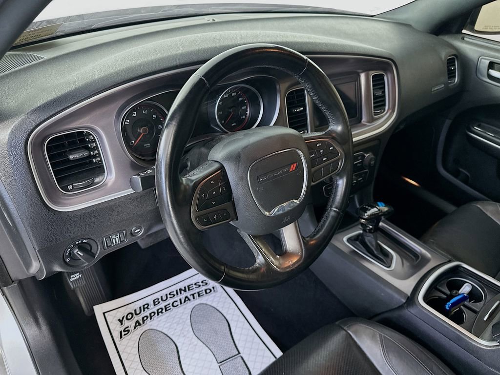 Used 2021 Dodge Charger SXT w/ Leather Interior Group RWD image 31