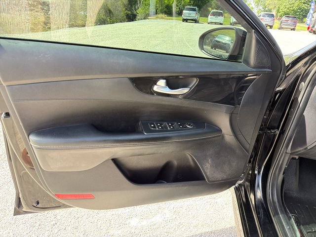 Used 2021 Kia Forte GT-Line FWD image 11