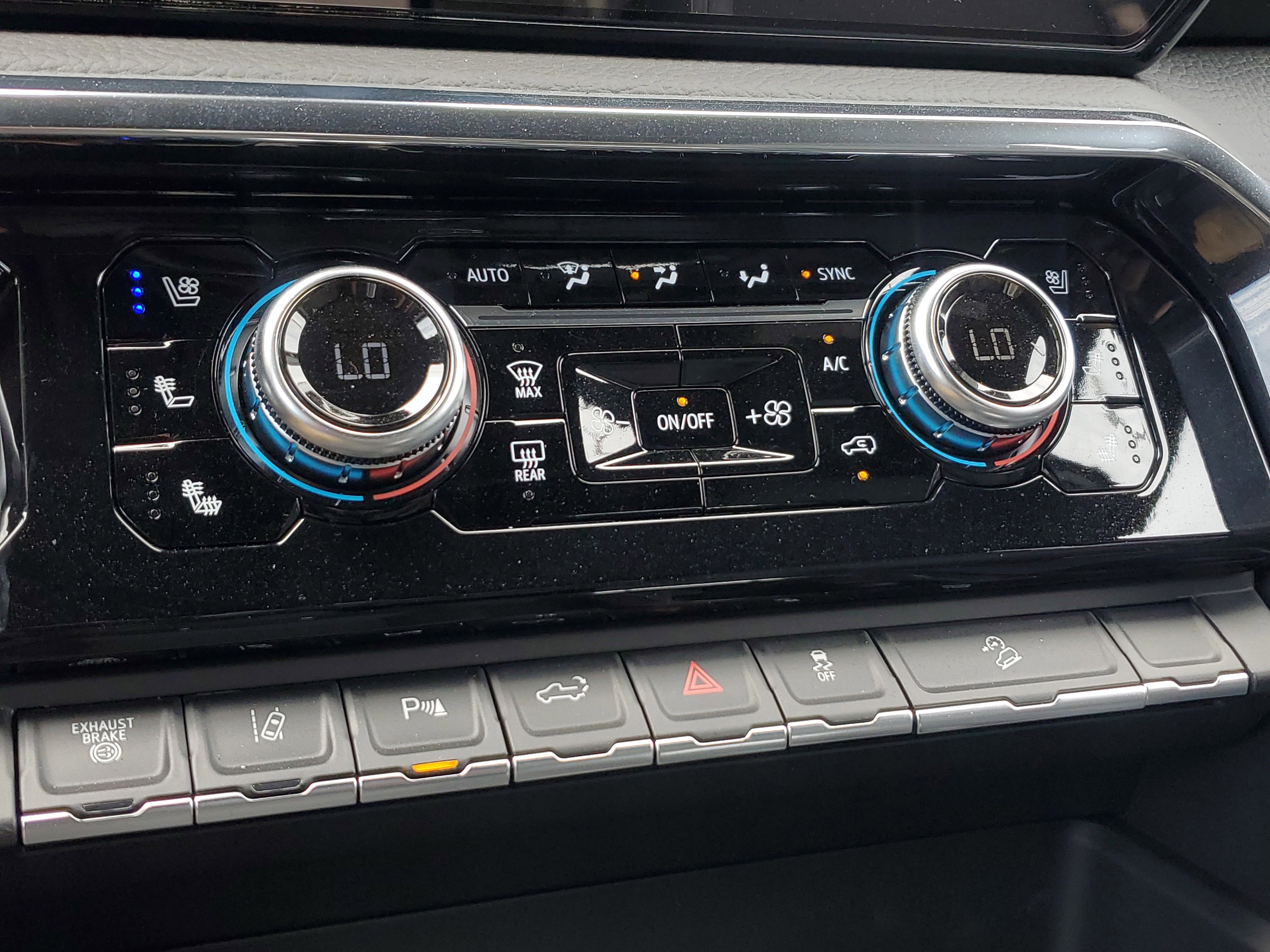 New 2025 GMC Sierra 2500 Denali image 28