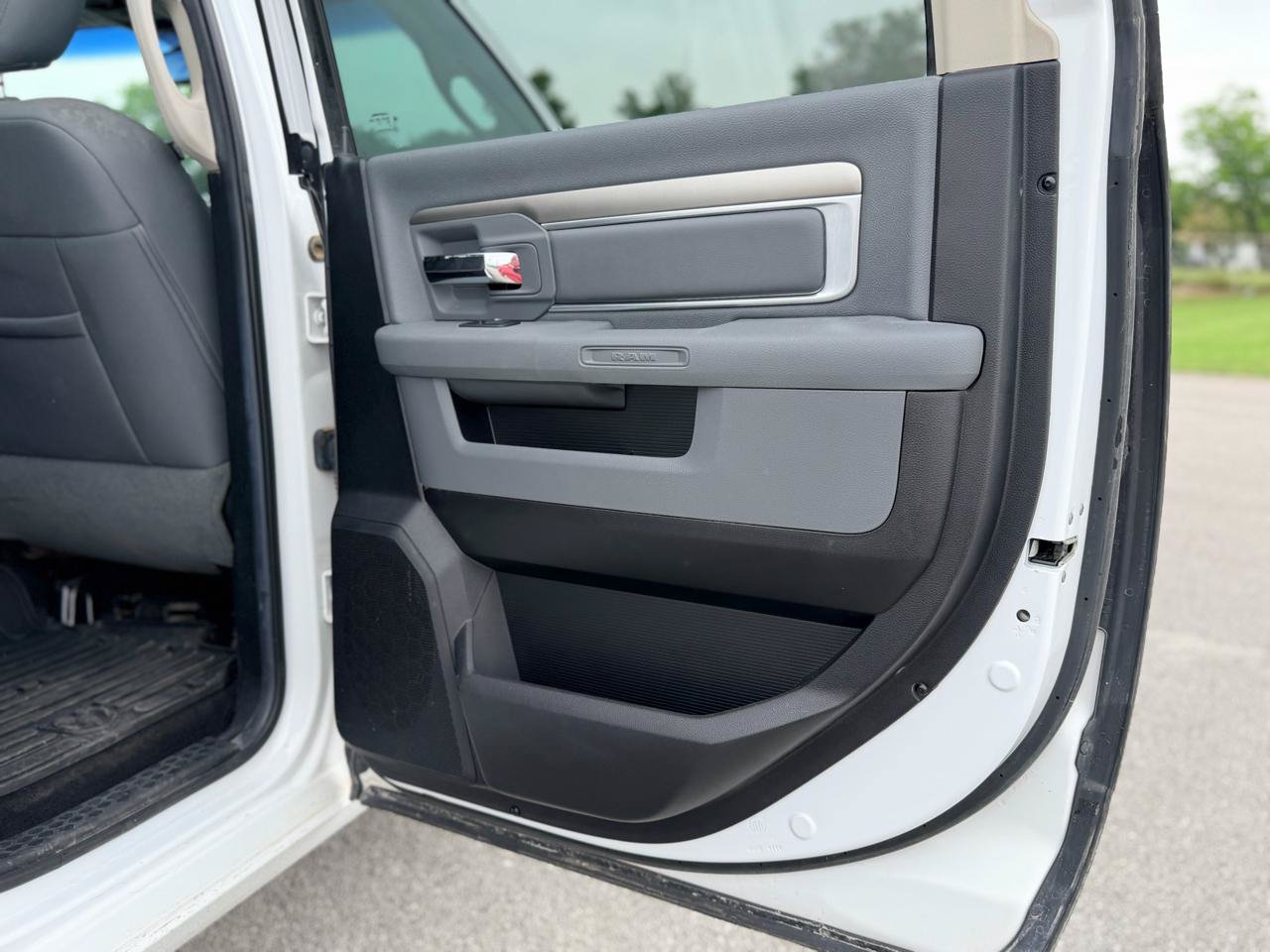 Used 2014 RAM 1500 Lone Star AWD/4WD image 16