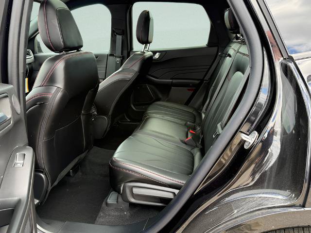 Certified 2025 Ford Escape ST-Line Elite w/ Premium Technology Package AWD/4WD image 5