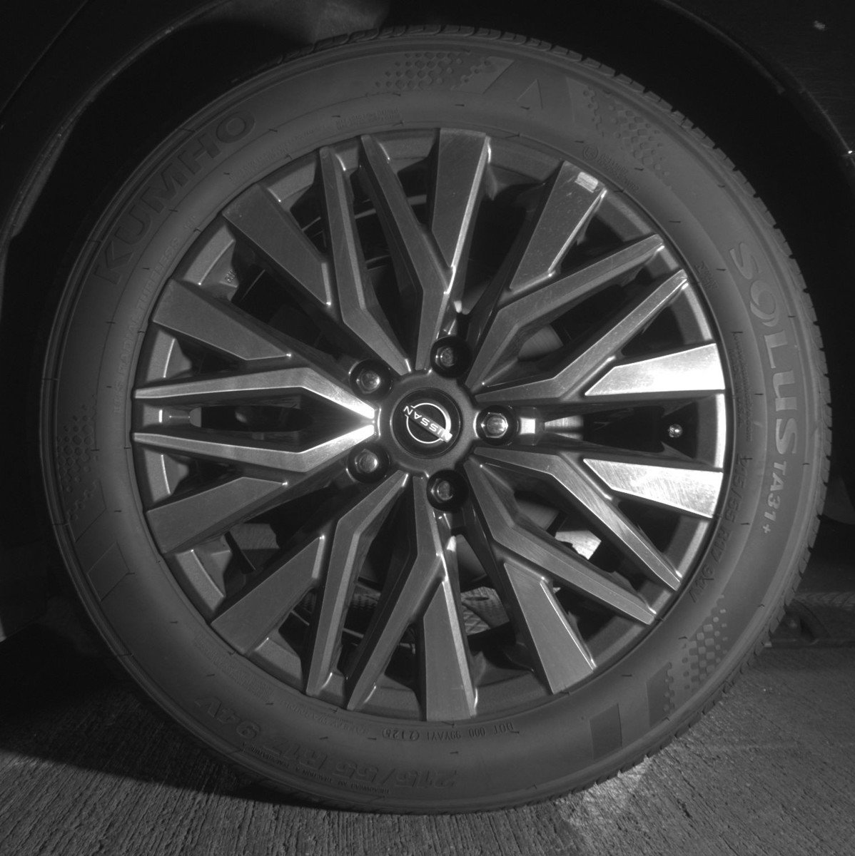 Used 2025 Nissan Altima 2.5 SV image 14