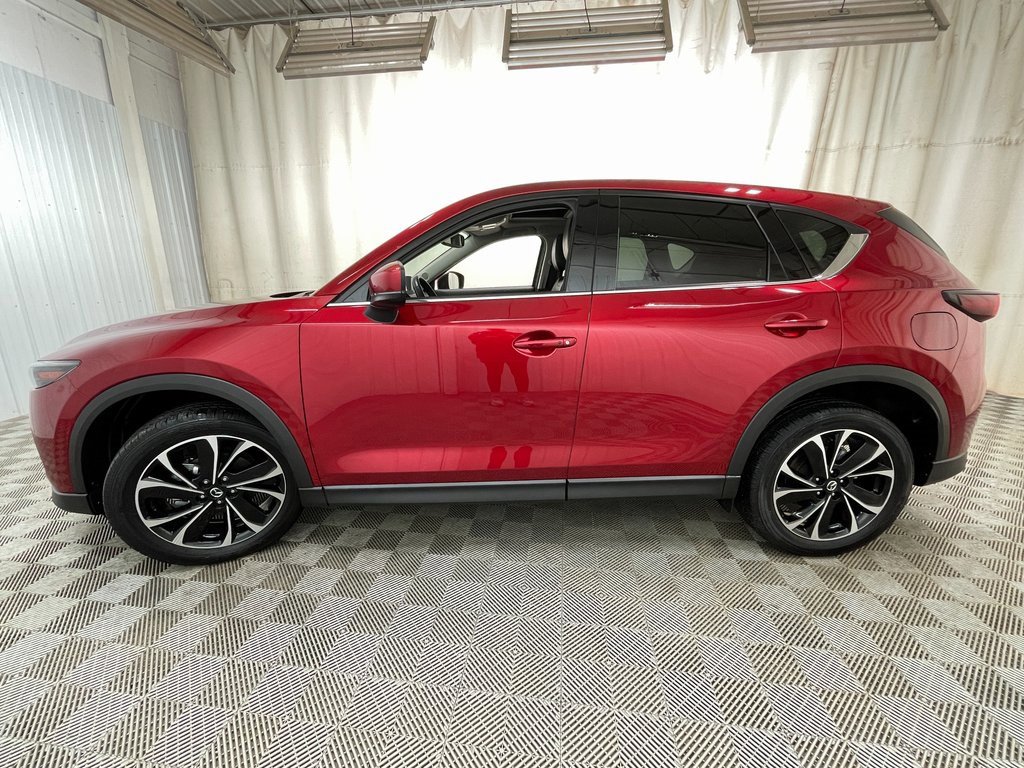 Used 2023 MAZDA CX-5 AWD 2.5 S w/ Premium Package image 16