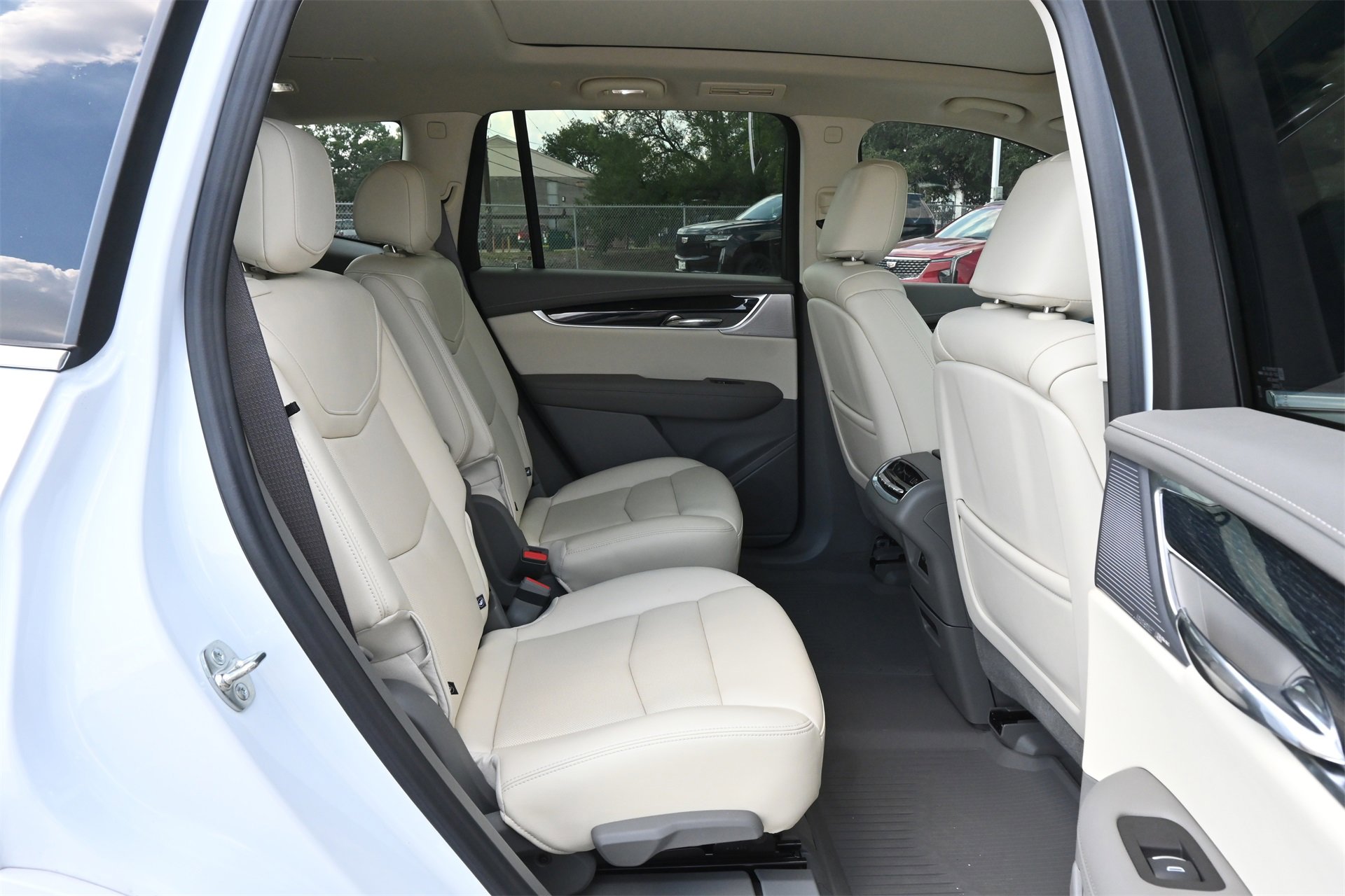 New 2025 Cadillac XT6 Premium Luxury w/ Technology Package image 25