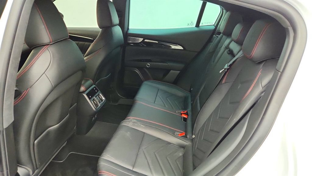 Used 2023 Maserati Grecale Trofeo AWD/4WD image 20