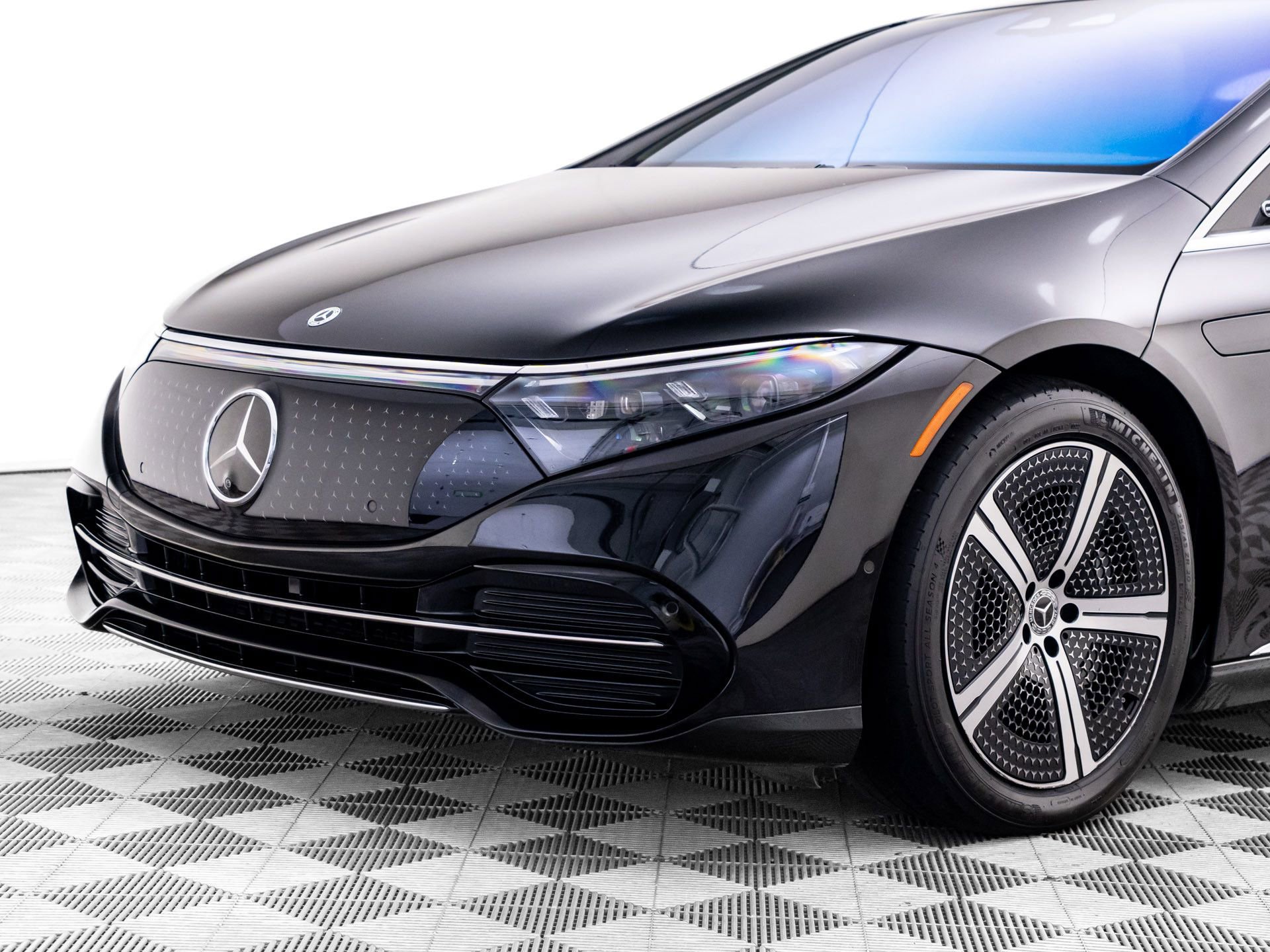 Used 2023 Mercedes-Benz EQS 450+ 4MATIC Sedan image 37