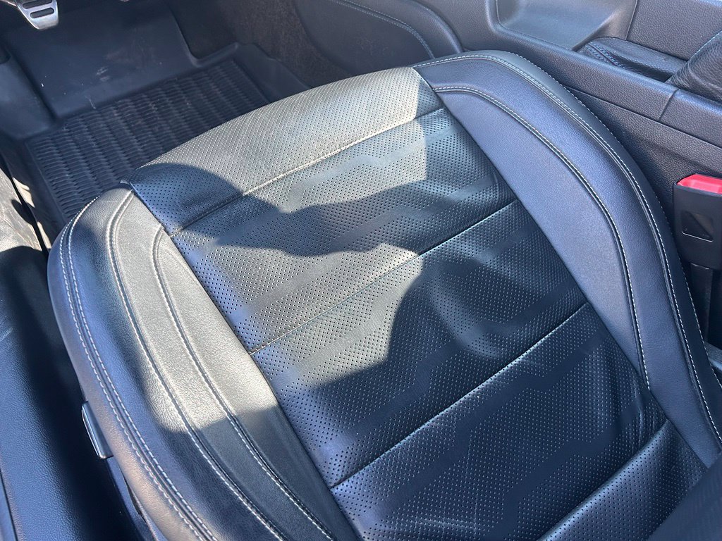 Used 2019 Ford Mustang GT Premium w/ Equipment Group 401A RWD image 20