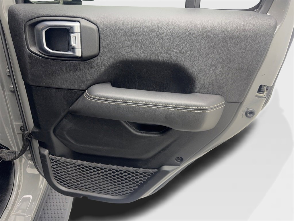 Used 2021 Jeep Wrangler Unlimited Sahara w/ Cold Weather Group image 43