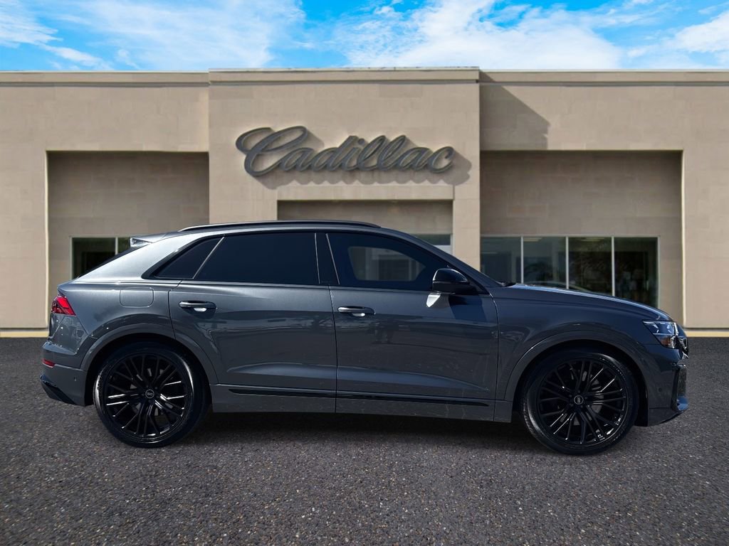 Used 2025 Audi SQ8 Prestige image 2