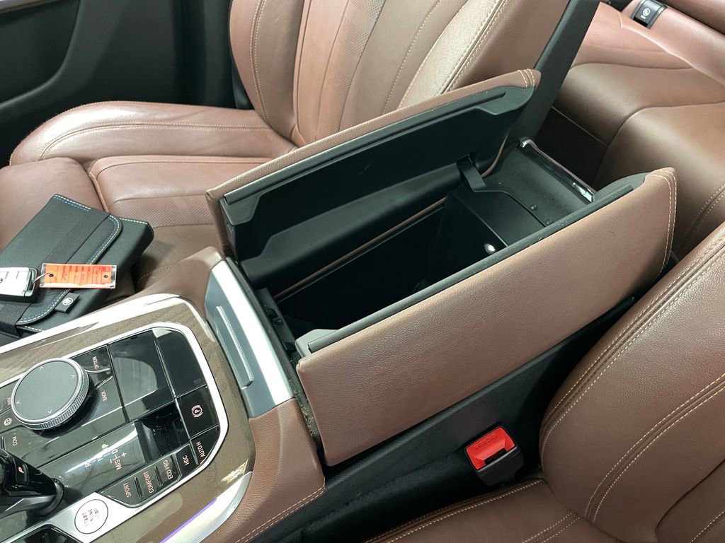 Used 2022 BMW X5 xDrive40i w/ M Sport Package image 32