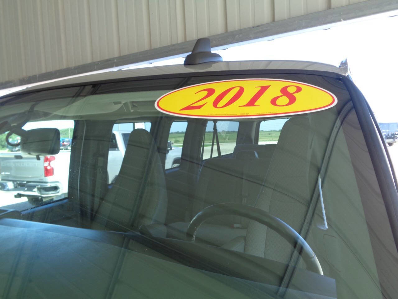 Used 2018 Chevrolet Express 2500 LT w/ LT Preferred Equipment Group RWD image 59