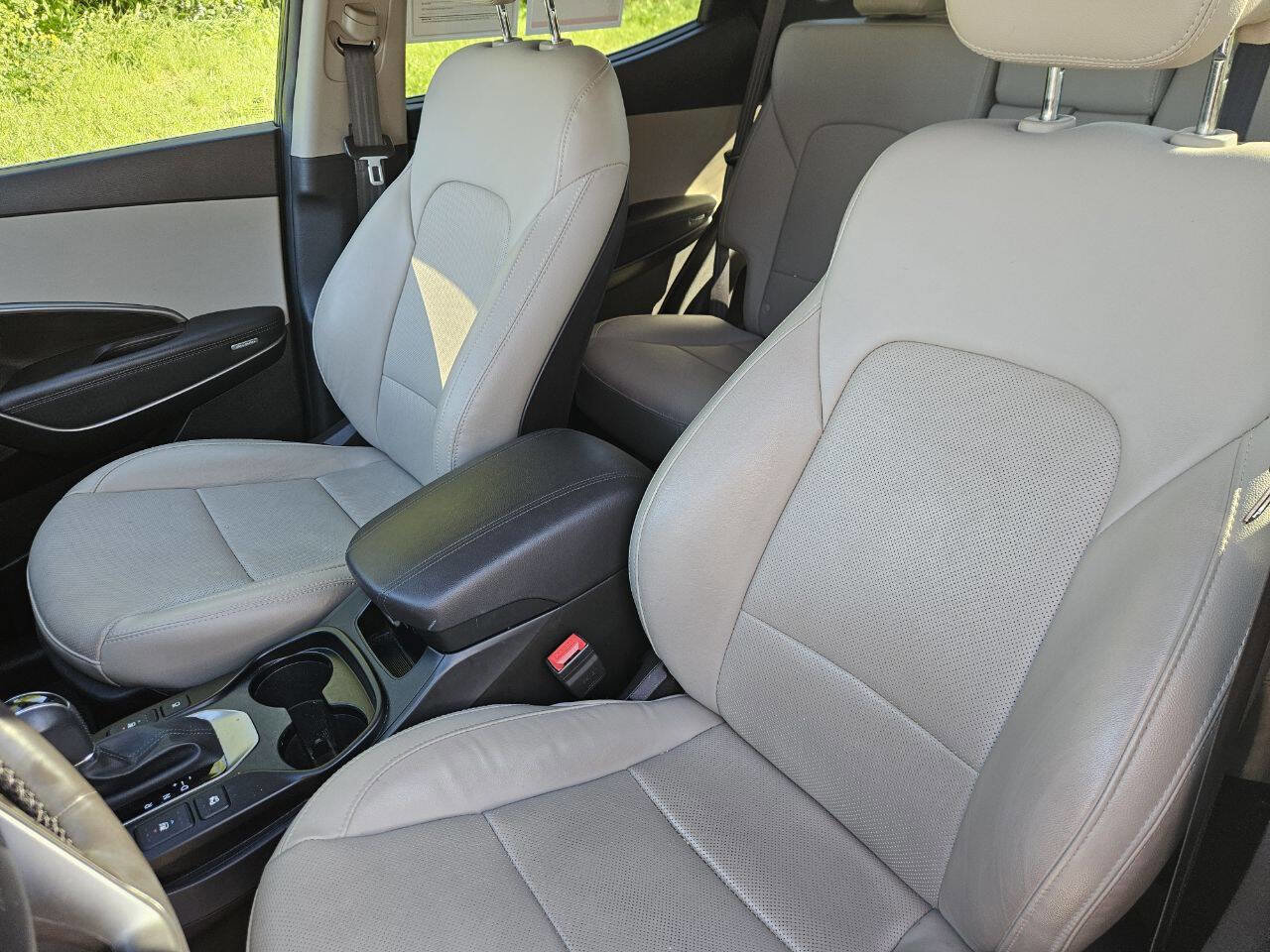 Used 2018 Hyundai Santa Fe Sport FWD image 12
