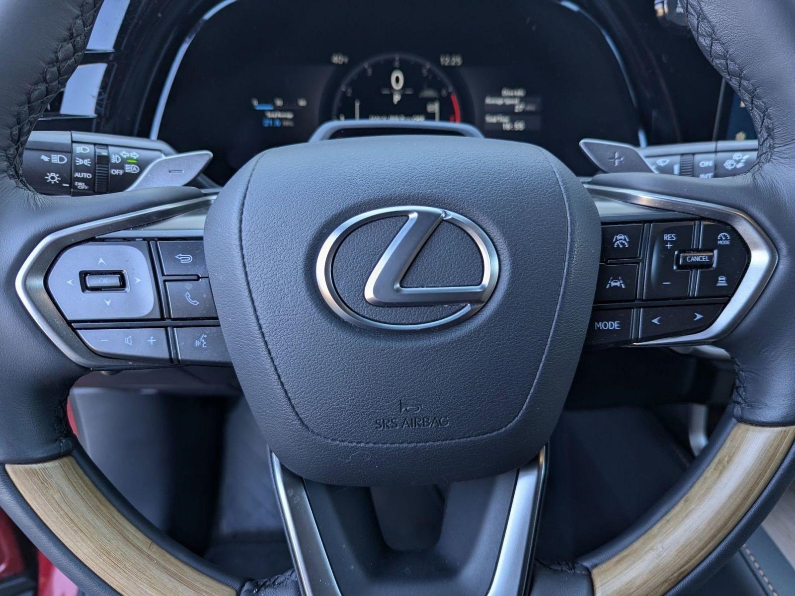 Used 2025 Lexus RX 350 Premium image 16