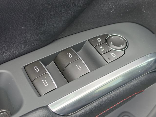 New 2026 Chevrolet Traverse RS w/ LPO, Floor Liner Package FWD image 21