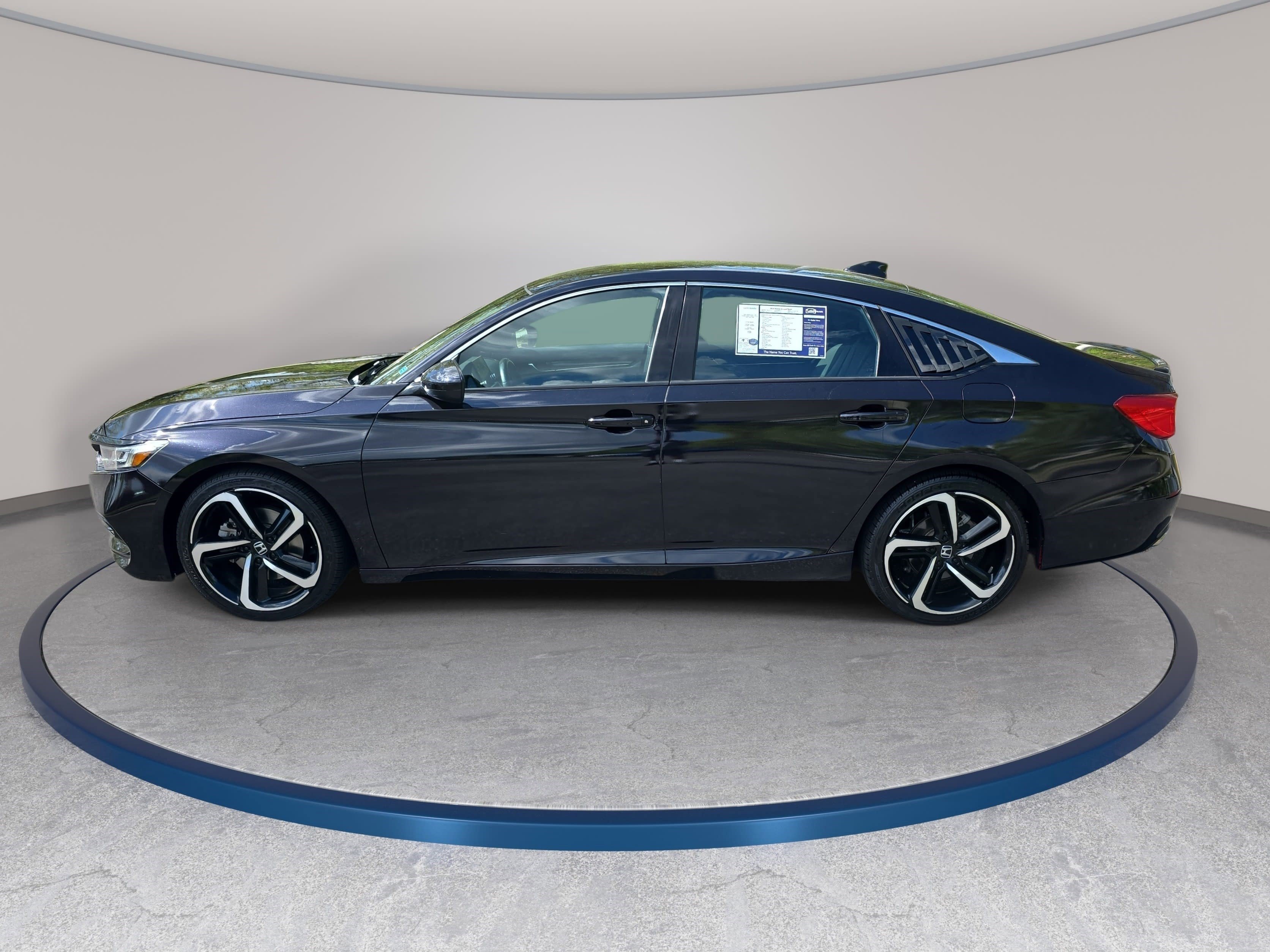 Used 2018 Honda Accord Sport image 7